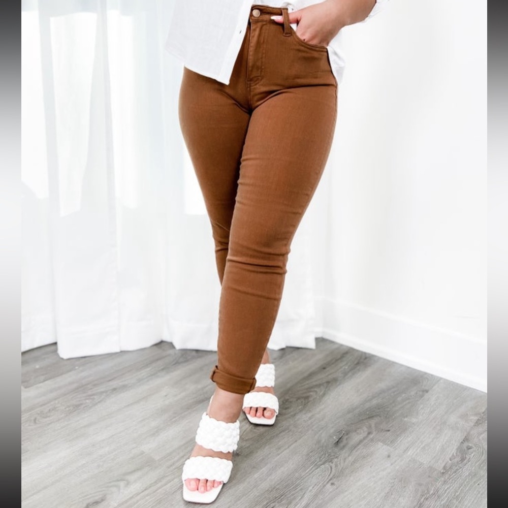 Judy Blue Brown High Rise Slim Fit